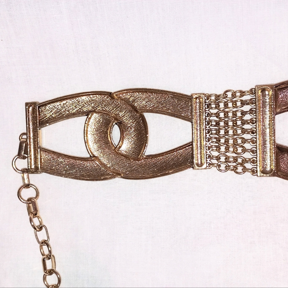 Chico's Antiqued Gold Tone Mesh Chain Belt Adjustable - Picture 9 of 9